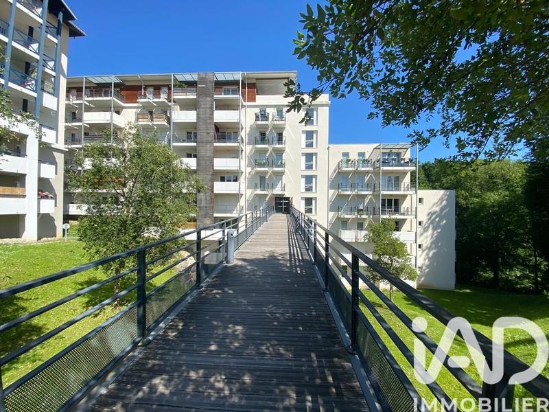 Appartement - 81 m² - 4 pièces