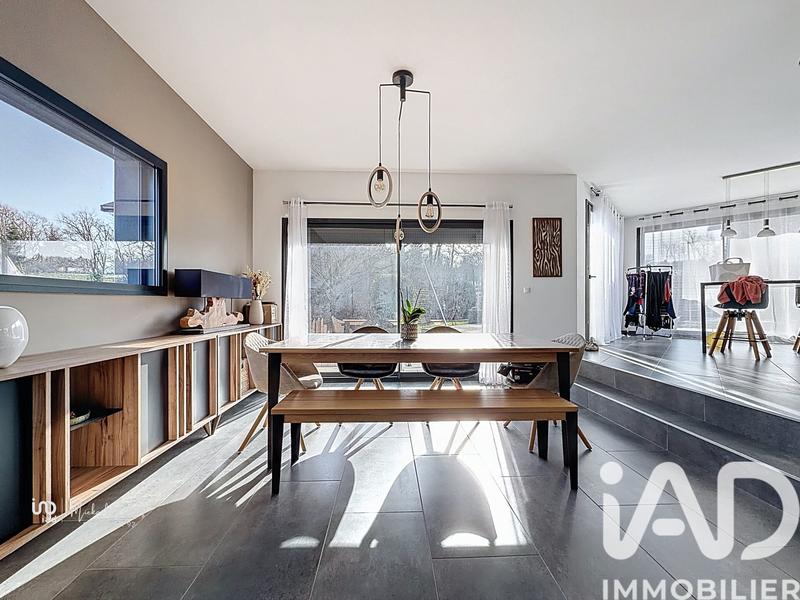 Maison - 159 m² - 6 pièces