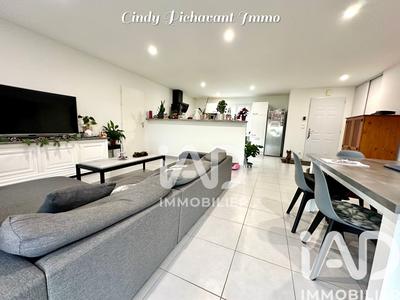 Maison - 94 m² - 4 pièces