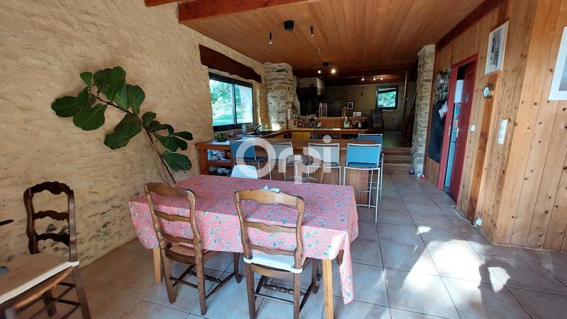 Maison - 138 m² - 5 pièces