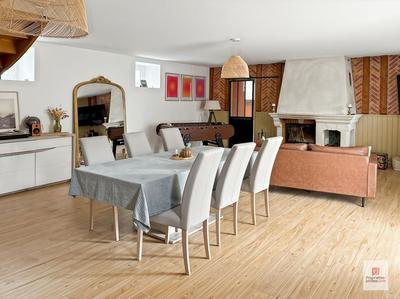 Maison - 160 m² - 6 pièces