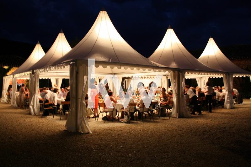 Propriété - 884 m² - 15 pièces