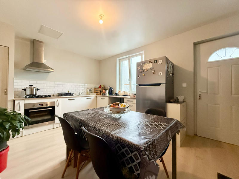 Maison - 276 m² - 8 pièces