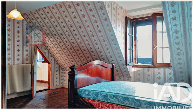 Maison - 198 m² - 8 pièces