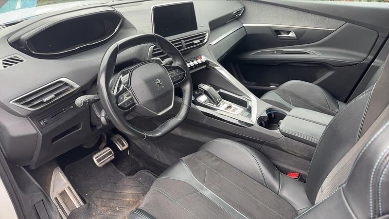 Peugeot 3008 1.2 PureTech 110 Eat6 Crossway