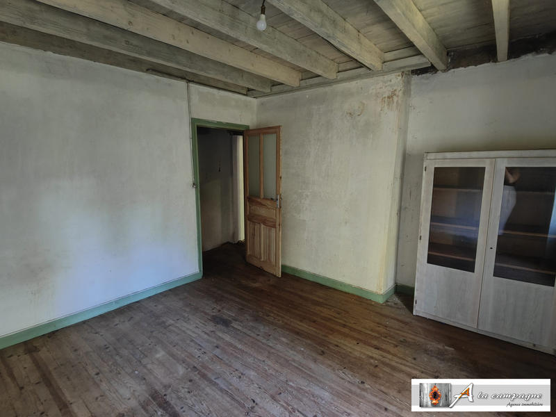 Maison ancienne - 101 m² - 8 pièces