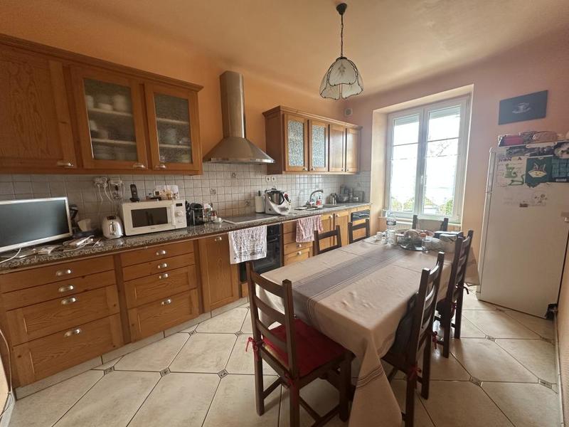 Maison - 308 m² - 10 pièces