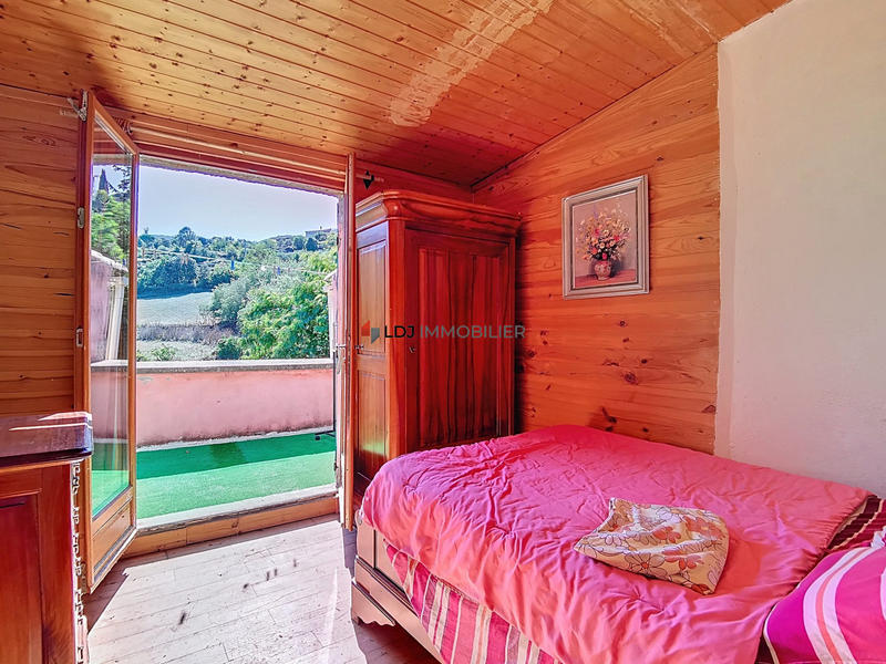 Maison - 350 m² - 12 pièces