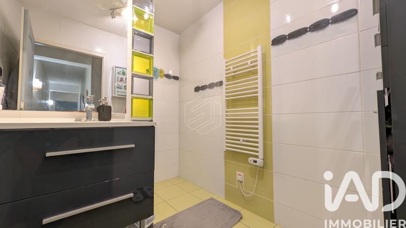 Maison - 93 m² - 5 pièces