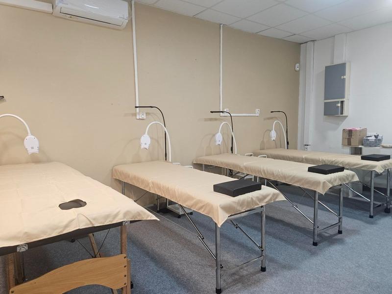 Local commercial - 54 m² - 1 pièce