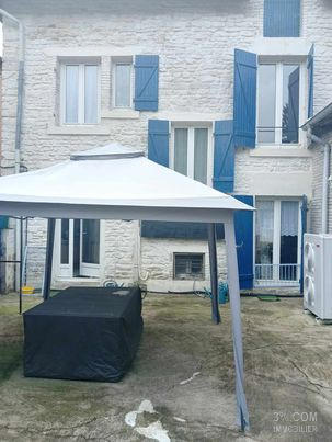 Maison de village - 134 m² - 8 pièces