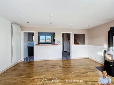 Maison - 96 m² - 5 pièces