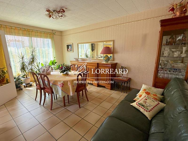 Maison - 159 m² - 9 pièces