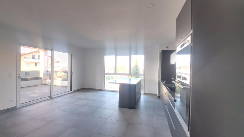 Appartement - 80 m² - 3 pièces