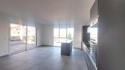 Appartement - 80 m² - 3 pièces