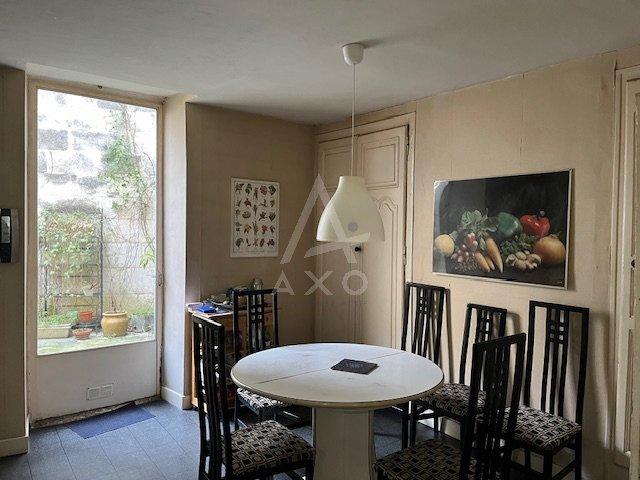 Maison de ville - 220 m² - 7 pièces