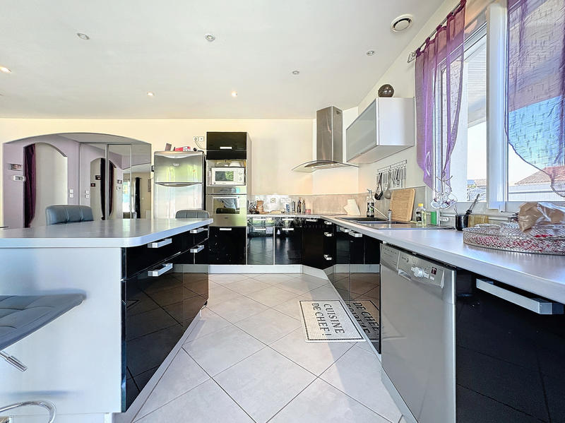 Villa - 139 m² - 5 pièces