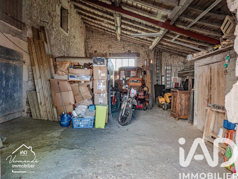 Maison - 230 m² - 9 pièces