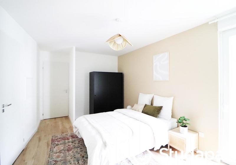 Chambre - 13 m² - 1 pièce