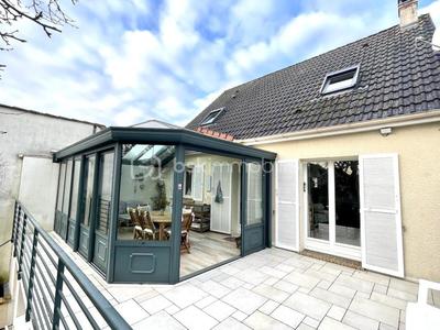 Pavillon - 104 m² - 6 pièces