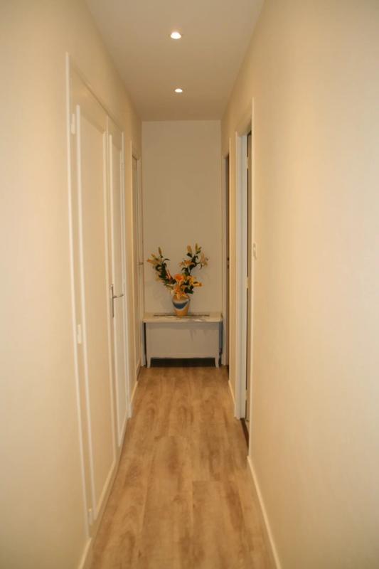 Maison - 170 m² - 9 pièces