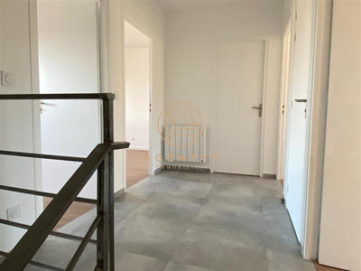 Maison - 110 m² - 6 pièces