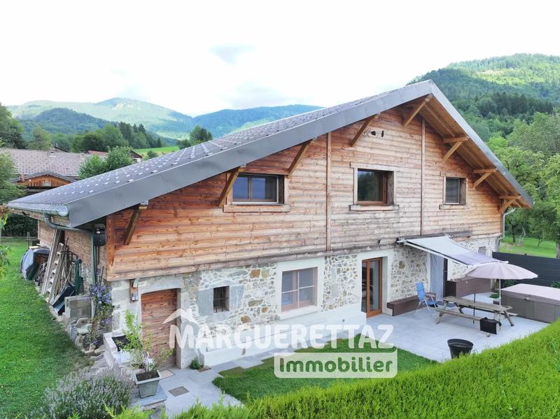 Maison de village - 188 m² - 6 pièces