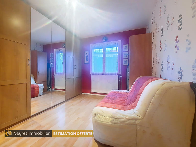 Maison - 137 m² - 7 pièces