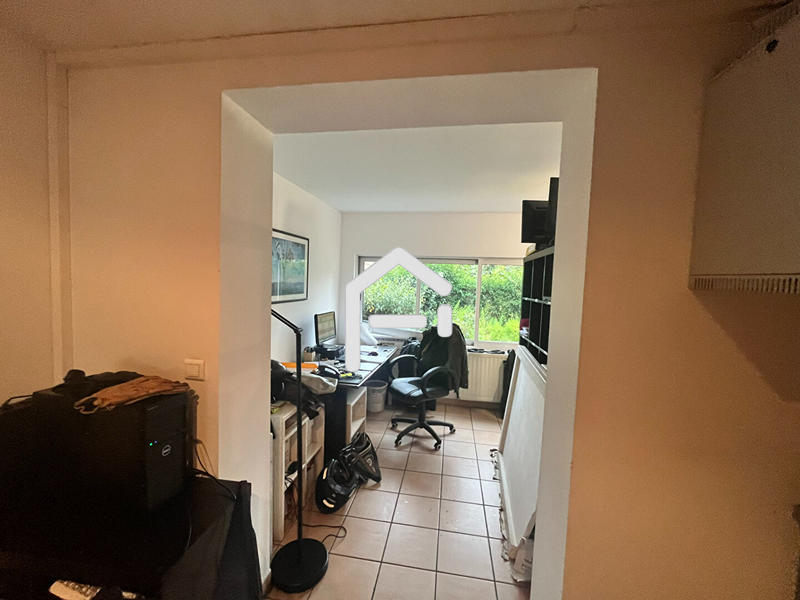 Local d'activités - 110 m² - 11 pièces