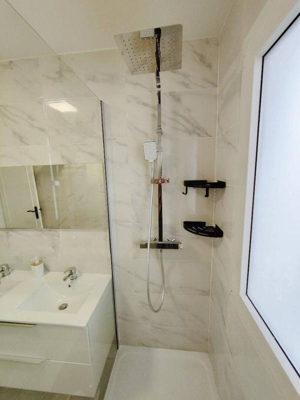 Appartement - 87 m² - 5 pièces