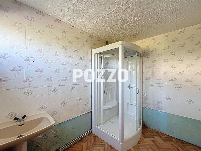 Maison - 87 m² - 5 pièces