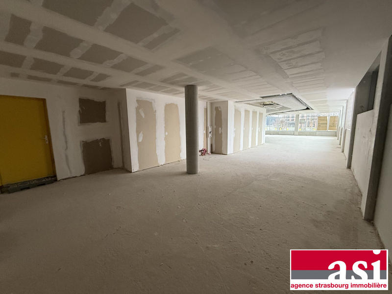 Local commercial - 228 m²