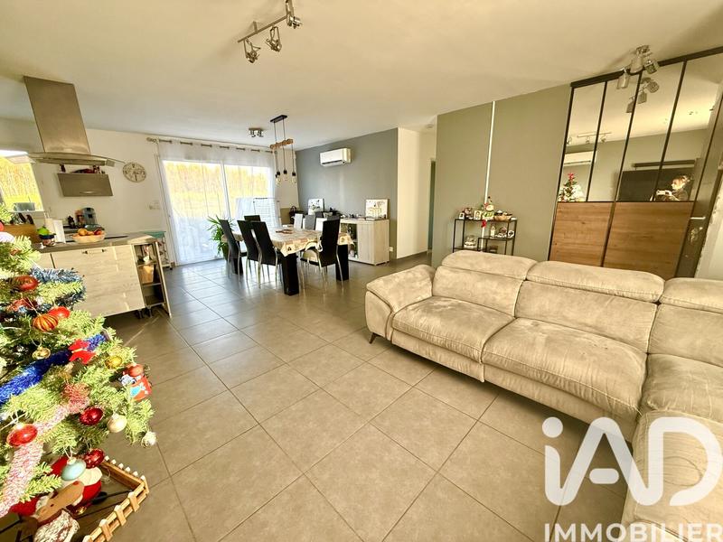 Maison - 95 m² - 5 pièces