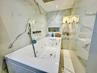 Villa - 230 m² - 10 pièces