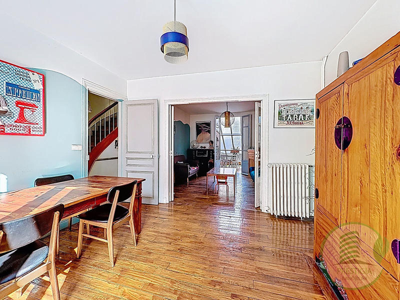 Maison - 150 m² - 7 pièces