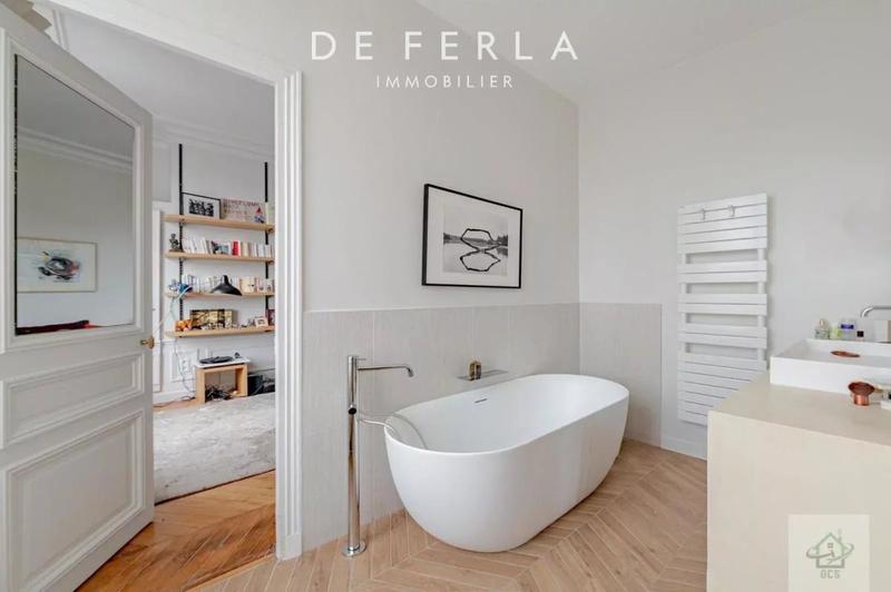 Appartement - 163 m² - 6 pièces