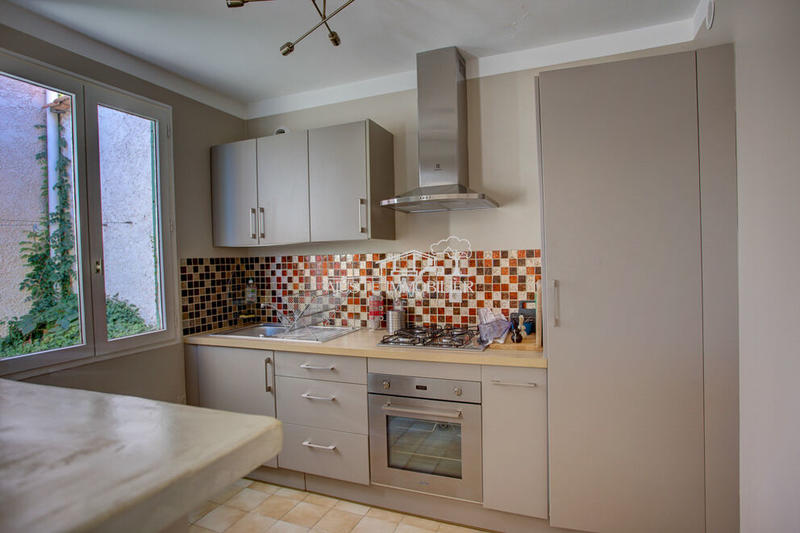 Maison - 186 m² - 8 pièces