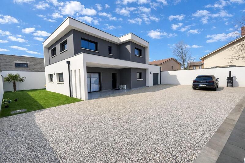 Maison - 145 m² - 6 pièces