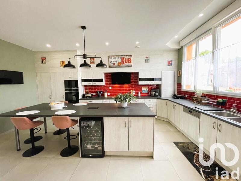 Maison - 255 m² - 6 pièces