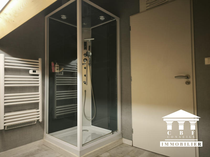 Maison ancienne - 208 m² - 9 pièces