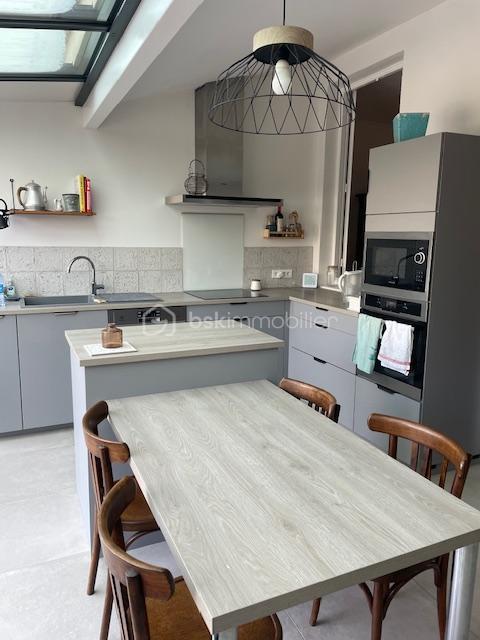 Maison en pierre - 162 m² - 7 pièces