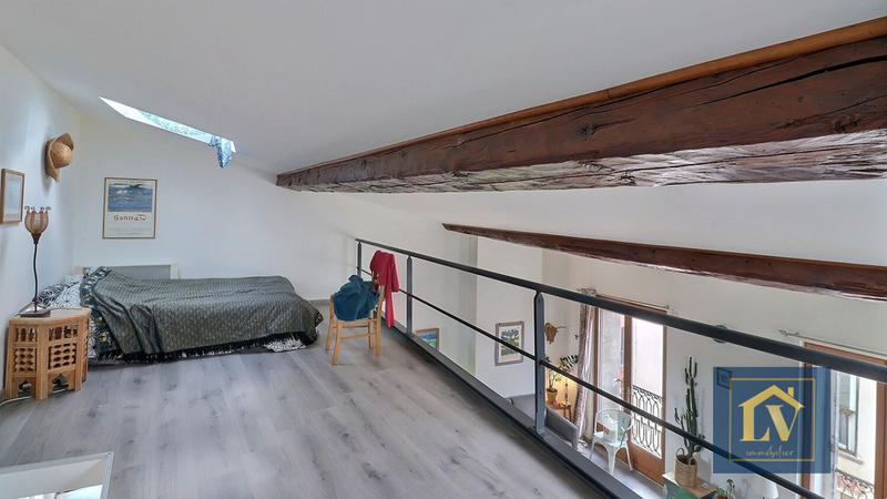 Immeuble - 9 pièces