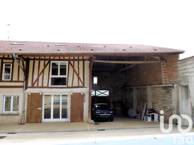 Maison - 330 m² - 13 pièces