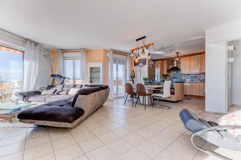 Appartement - 104 m² - 4 pièces