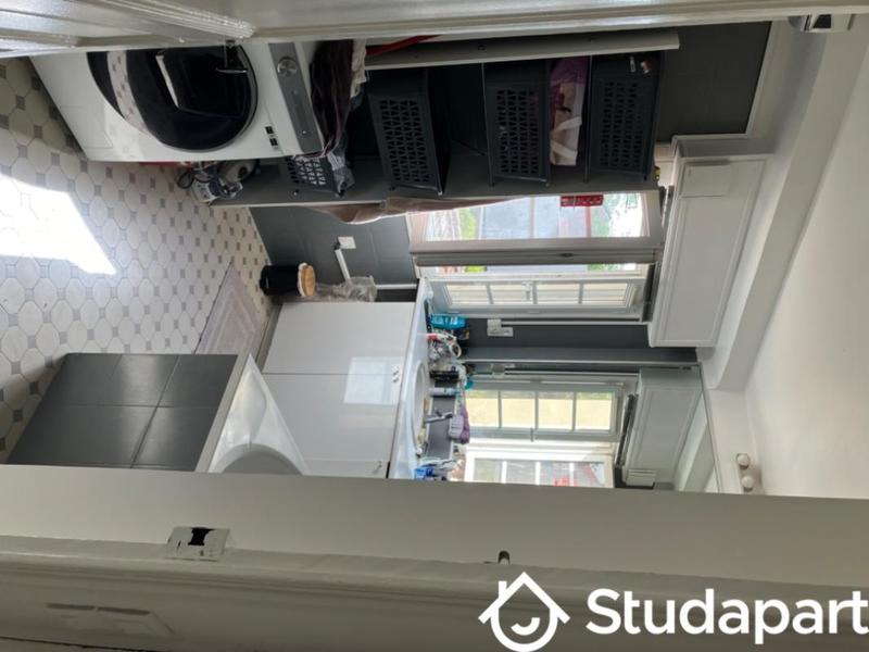 Chambre - 11 m² - 1 pièce