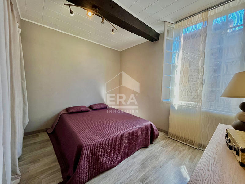 Maison - 320 m² - 9 pièces