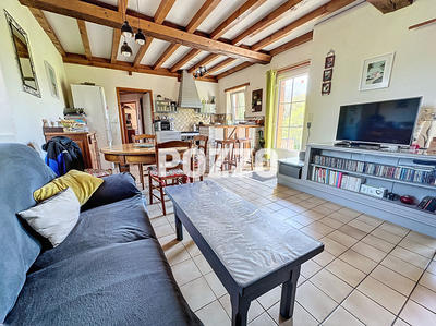 Maison - 330 m² - 16 pièces