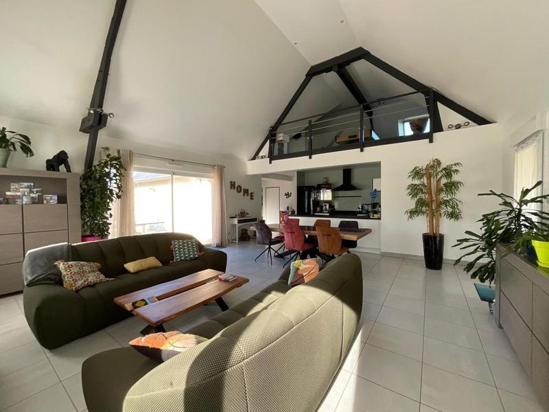 Maison - 178 m² - 8 pièces