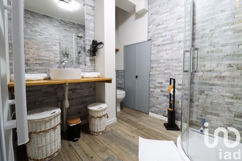 Maison - 291 m² - 13 pièces