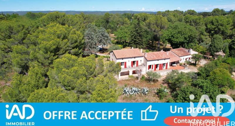 Maison - 200 m² - 8 pièces